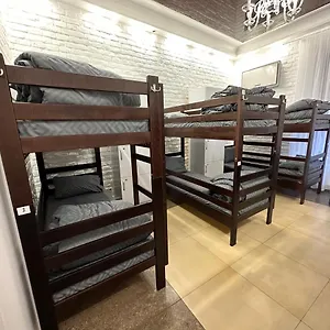 https://a1-apartments-lviv.hotelslviv.net